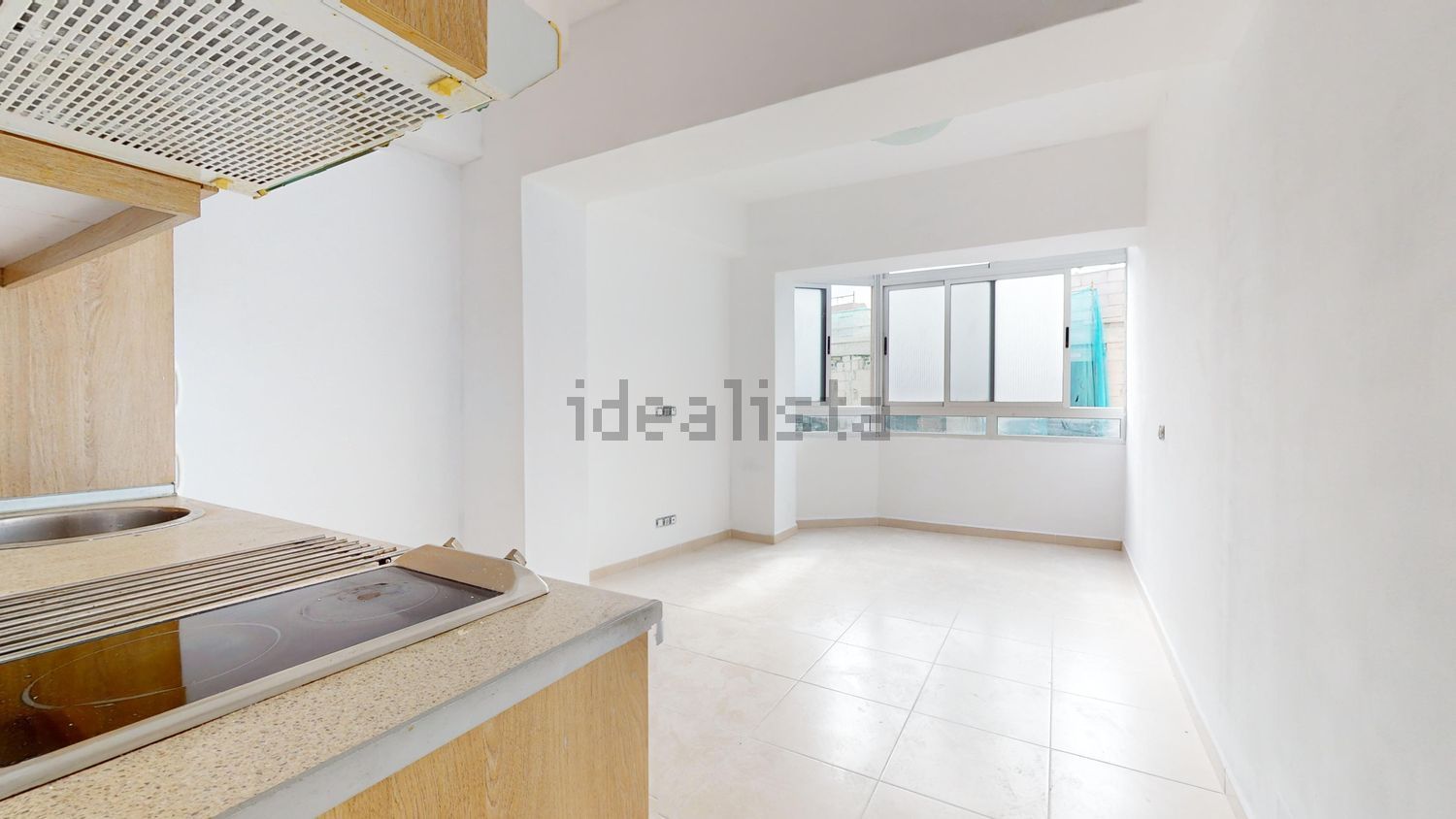 Before staging - 107189298